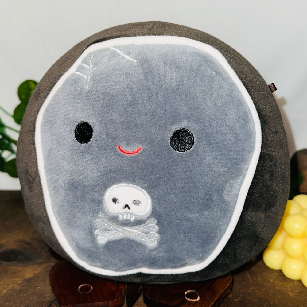Squishmallow Alva the Coffin Halloween Kellytoy Squishmallows Plush Toy